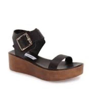 Steve Madden Madylynn sandals